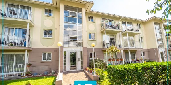 Facebook post logo with border